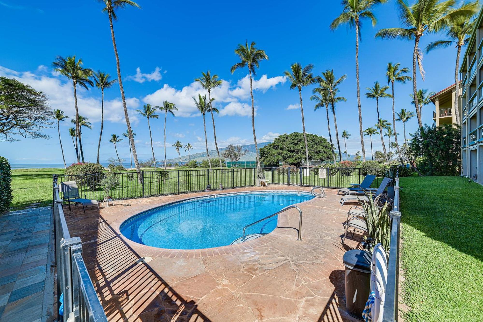Beachside Kihei Vacation Rental With Stunning Views! Exterior photo