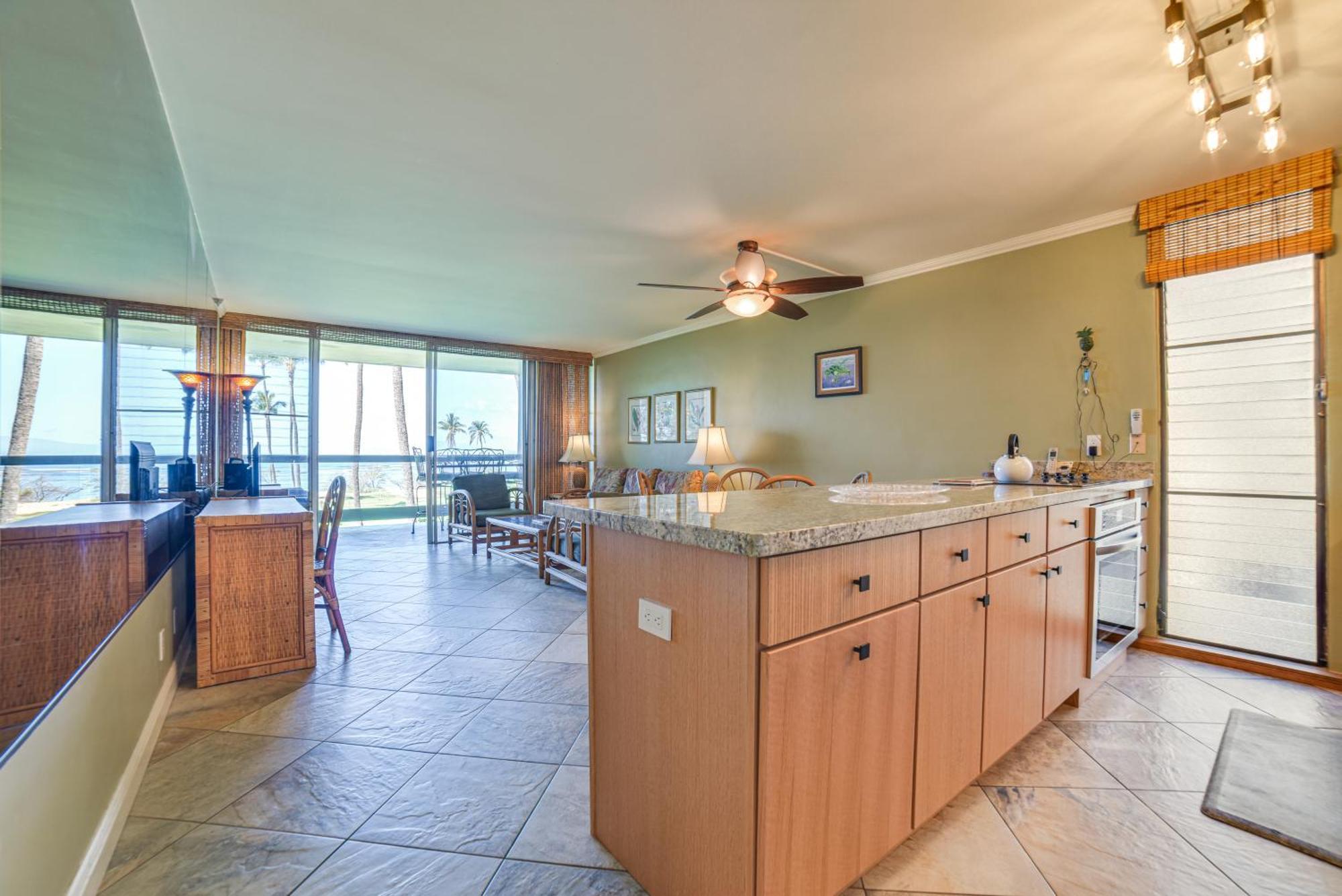 Beachside Kihei Vacation Rental With Stunning Views! Exterior photo